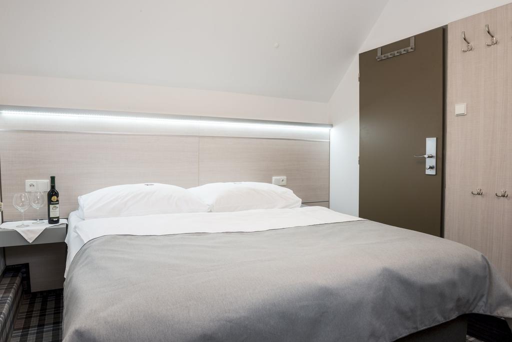 Horsky Hotel Dobra Chata Стахи Экстерьер фото