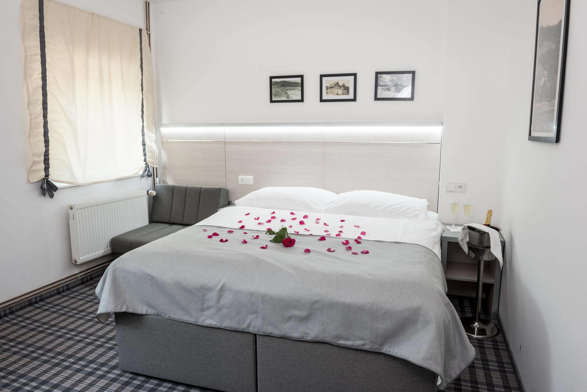Horsky Hotel Dobra Chata Стахи Экстерьер фото
