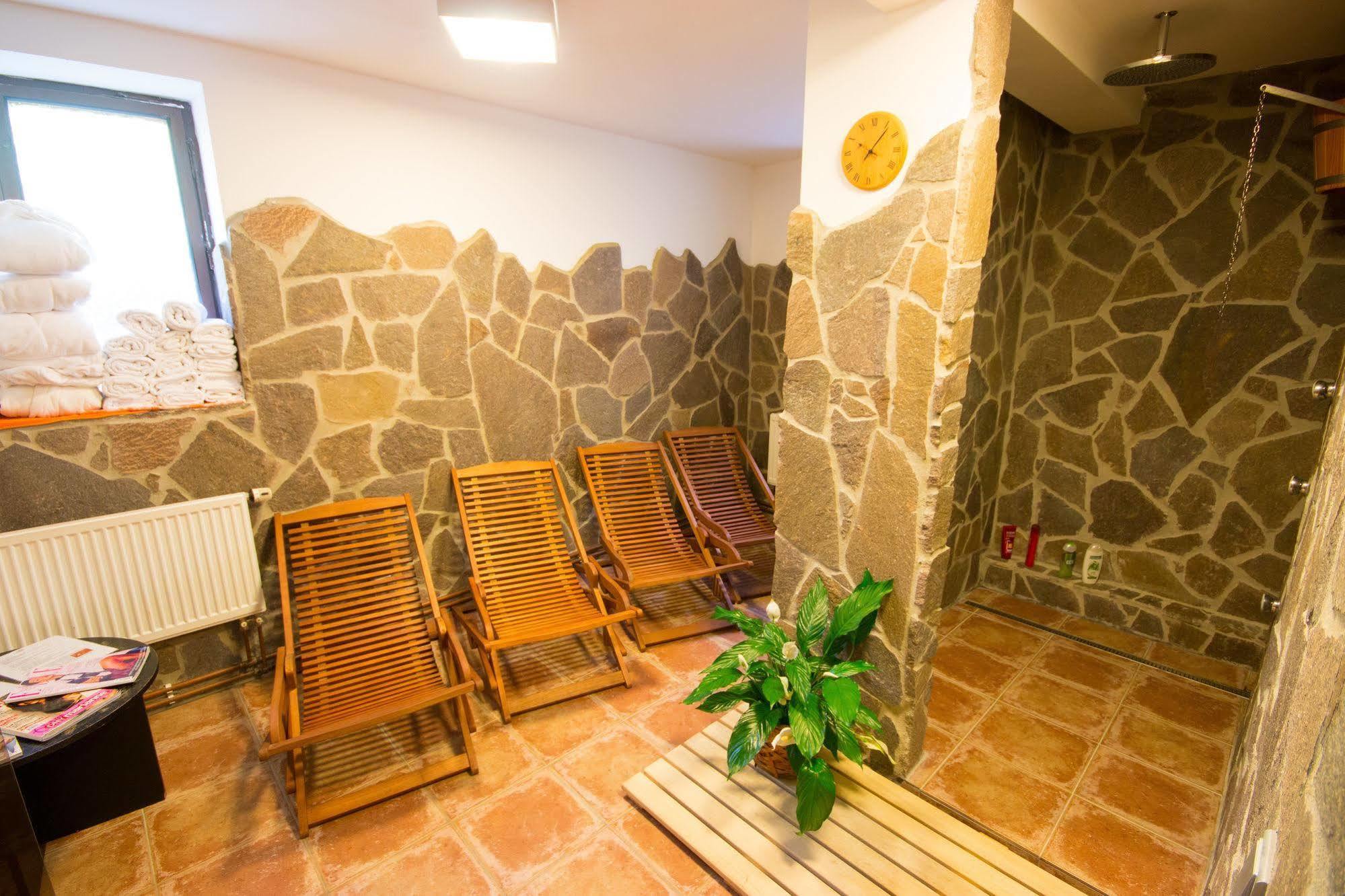 Horsky Hotel Dobra Chata Стахи Экстерьер фото